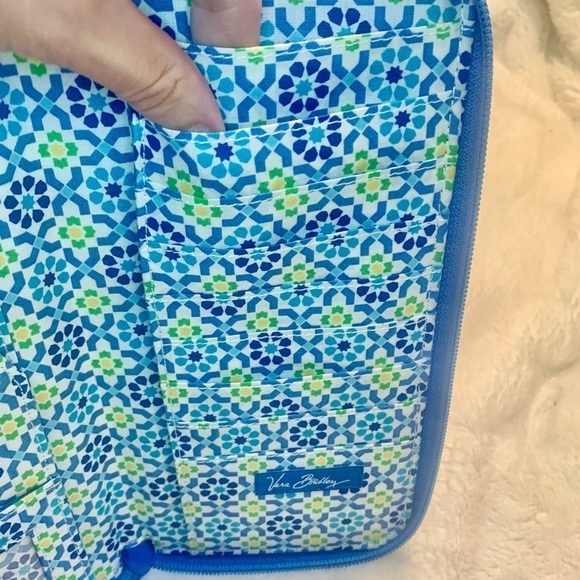 Vera Bradley Large Wallet Clutch Blue Geometric Floral Paisley Zip-Up Card Slots - Picture 6 of 16